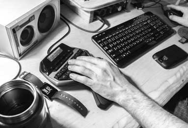 电竞世界杯-年少搭档！美媒晒出特雷-杨和小波特早期AAU赛场视频